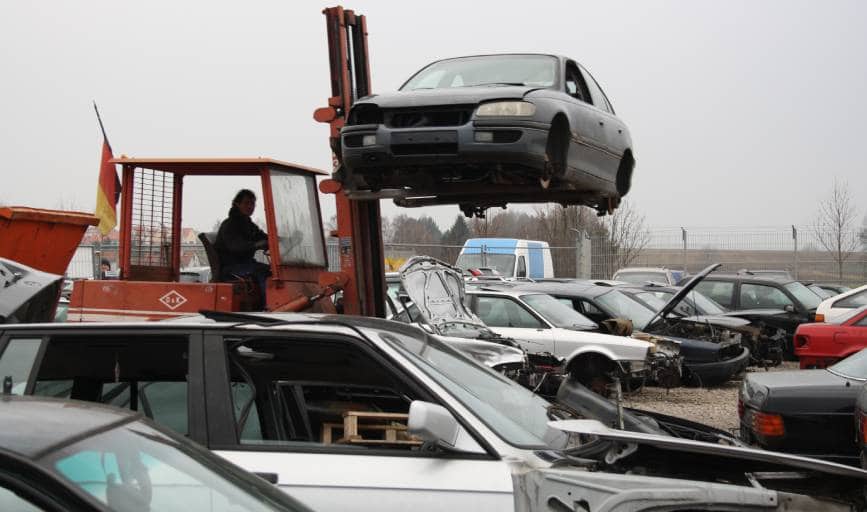 Wallys Towing